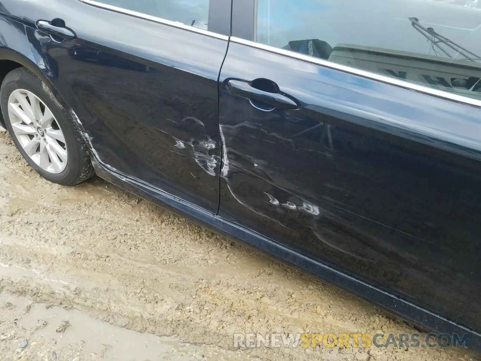 9 Photograph of a damaged car 4T1B11HK9KU789130 TOYOTA CAMRY 2019