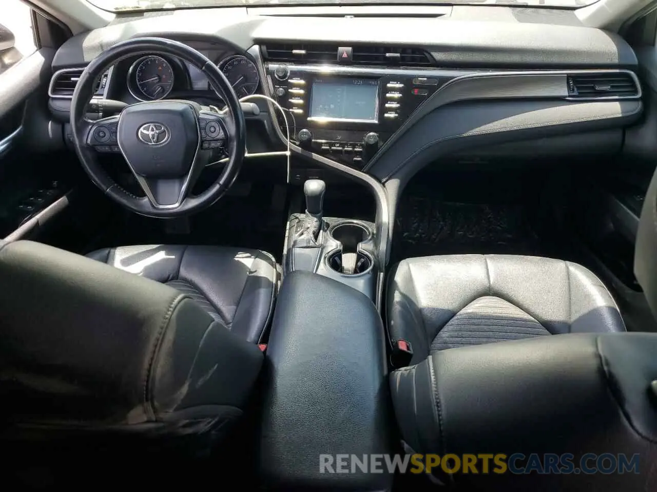 8 Photograph of a damaged car 4T1B11HK9KU789239 TOYOTA CAMRY 2019
