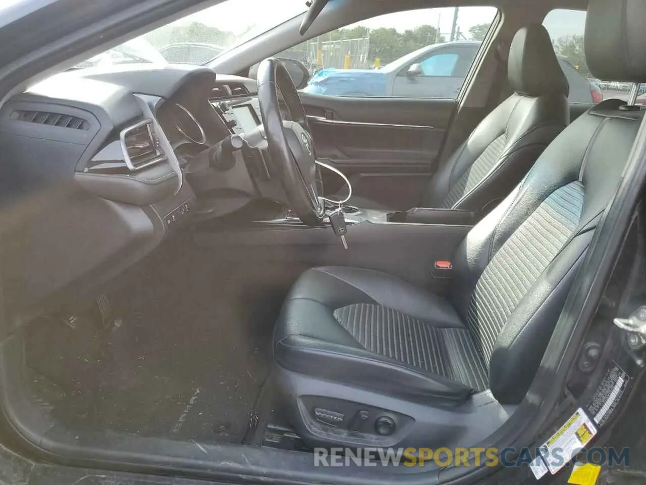 7 Photograph of a damaged car 4T1B11HK9KU791735 TOYOTA CAMRY 2019