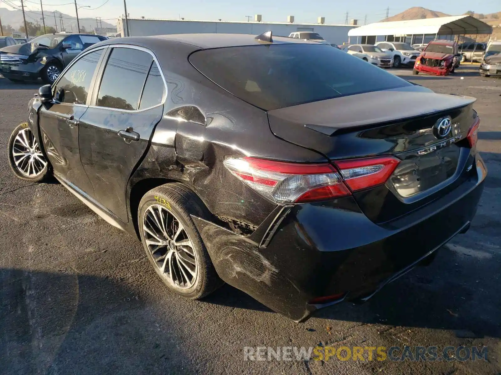 3 Photograph of a damaged car 4T1B11HK9KU795316 TOYOTA CAMRY 2019