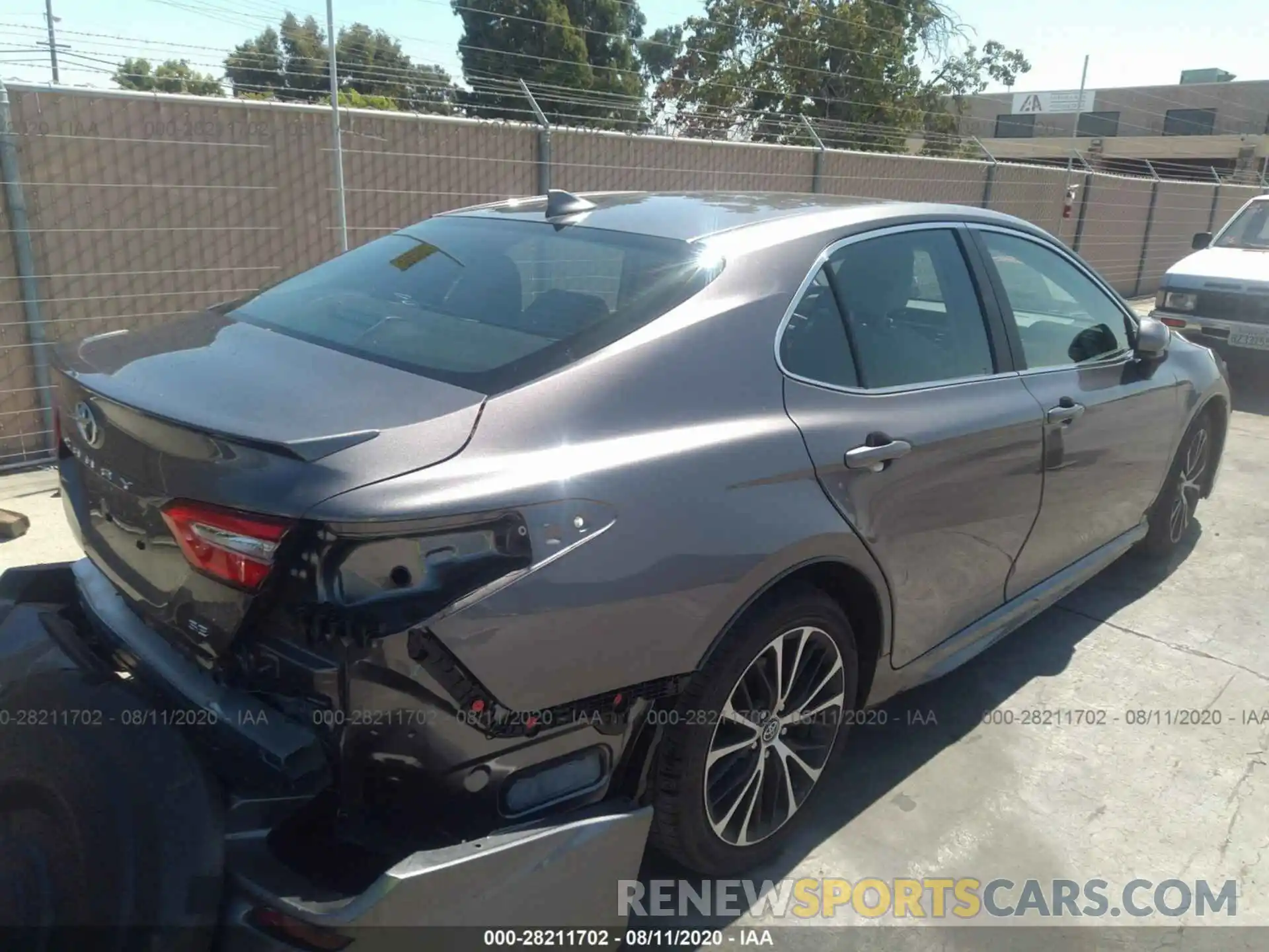 4 Photograph of a damaged car 4T1B11HK9KU796546 TOYOTA CAMRY 2019