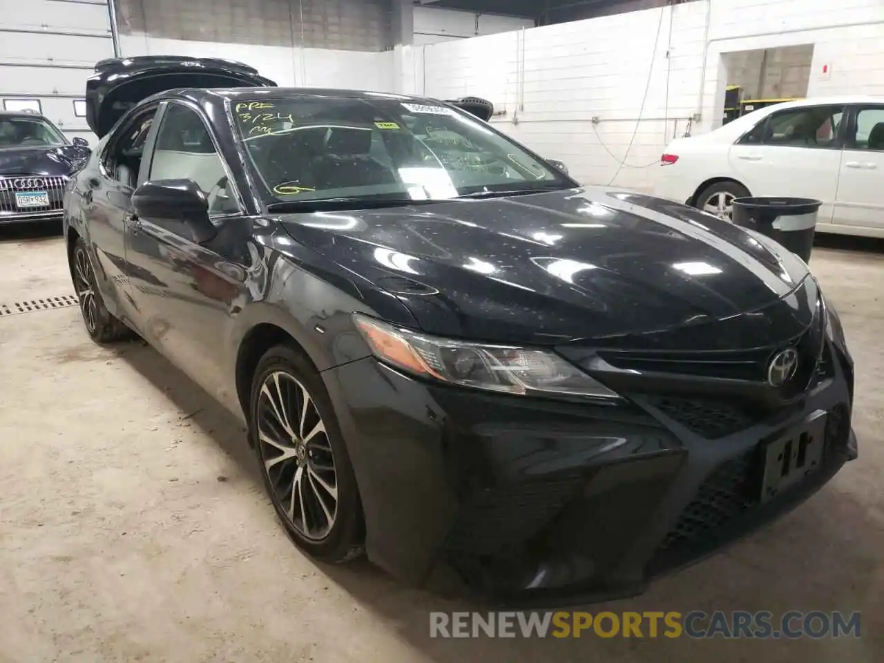 1 Photograph of a damaged car 4T1B11HK9KU797082 TOYOTA CAMRY 2019