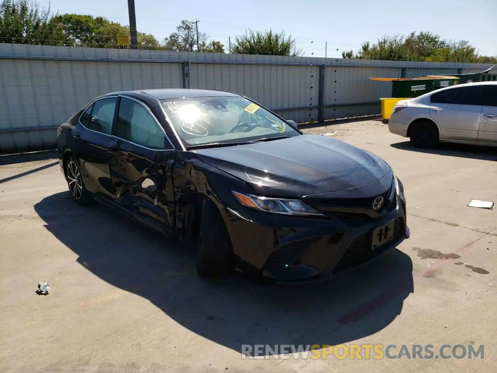 1 Photograph of a damaged car 4T1B11HK9KU798846 TOYOTA CAMRY 2019