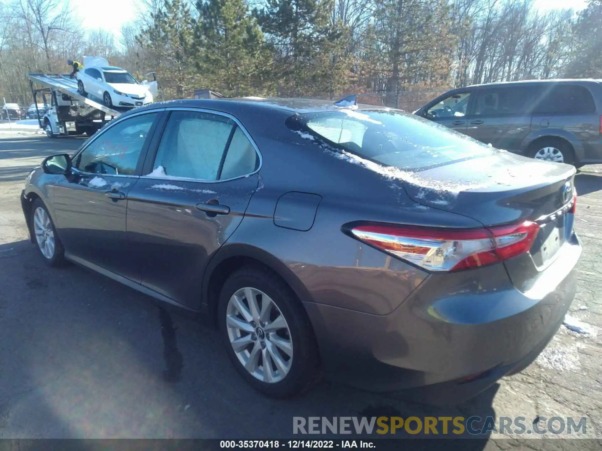 3 Photograph of a damaged car 4T1B11HK9KU799138 TOYOTA CAMRY 2019