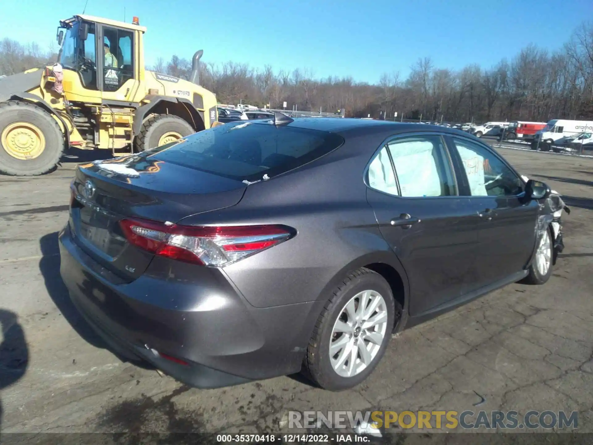 4 Photograph of a damaged car 4T1B11HK9KU799138 TOYOTA CAMRY 2019