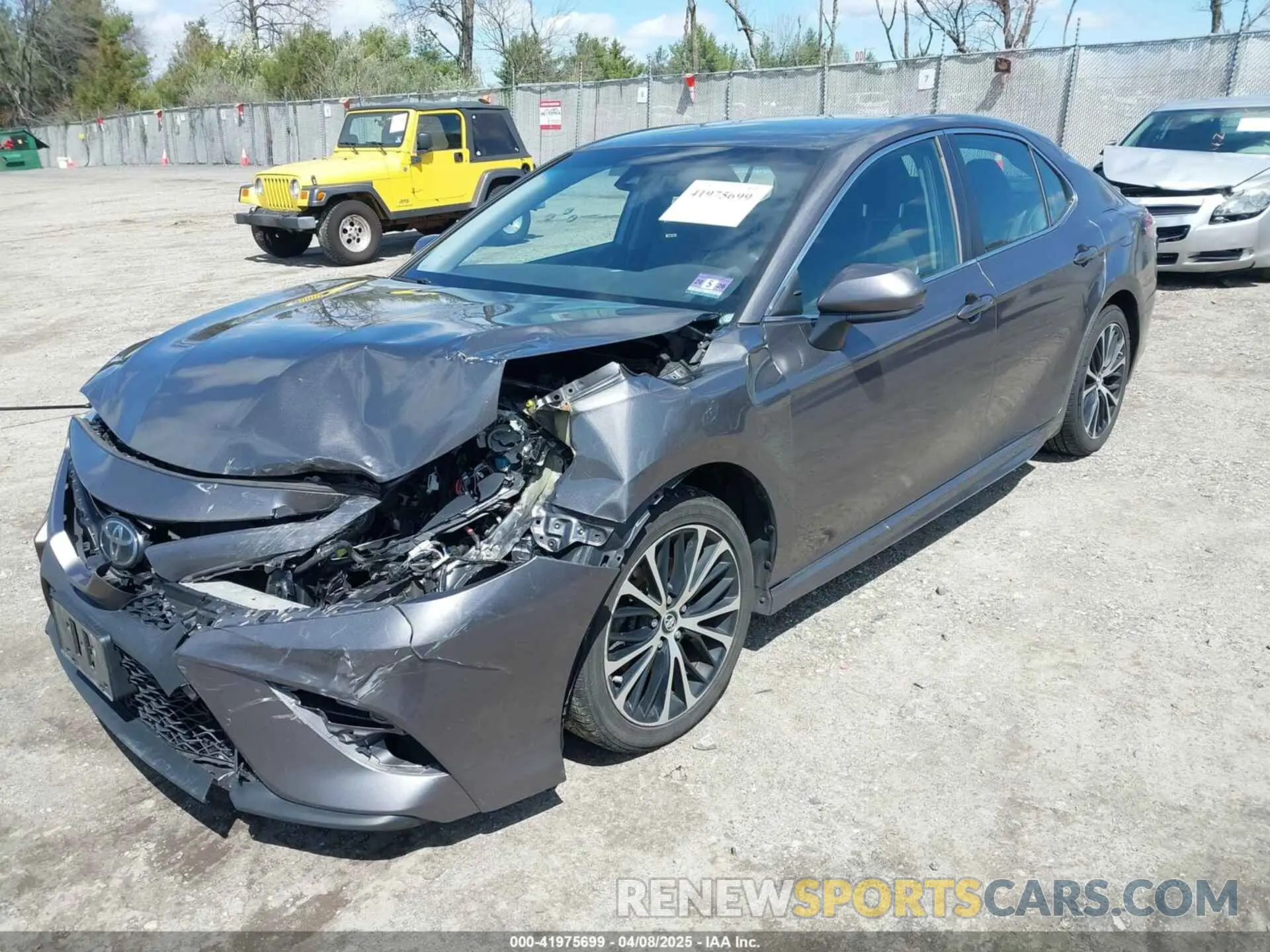 2 Photograph of a damaged car 4T1B11HK9KU800580 TOYOTA CAMRY 2019