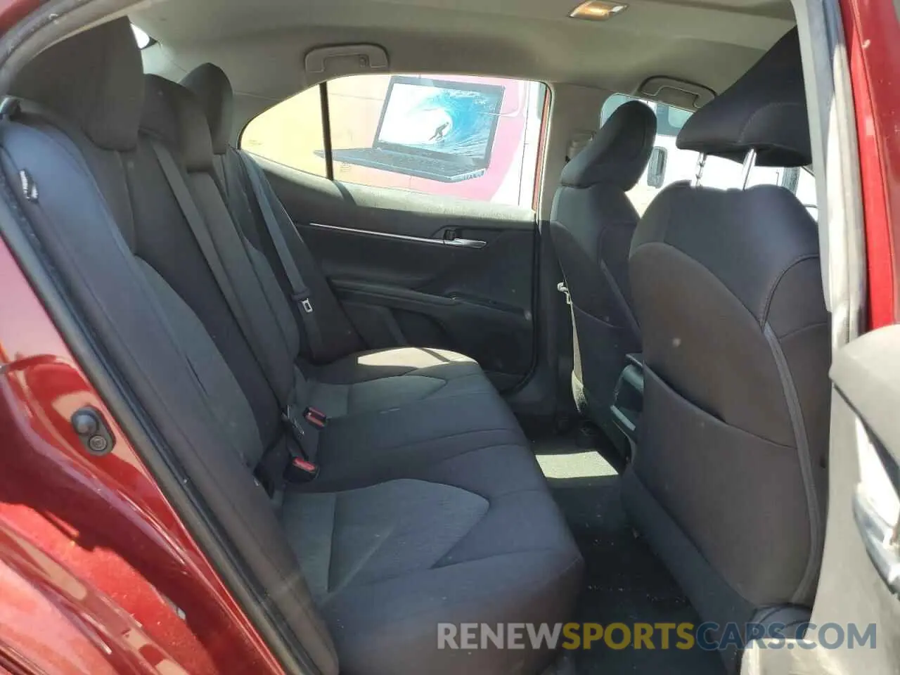 10 Photograph of a damaged car 4T1B11HK9KU800899 TOYOTA CAMRY 2019