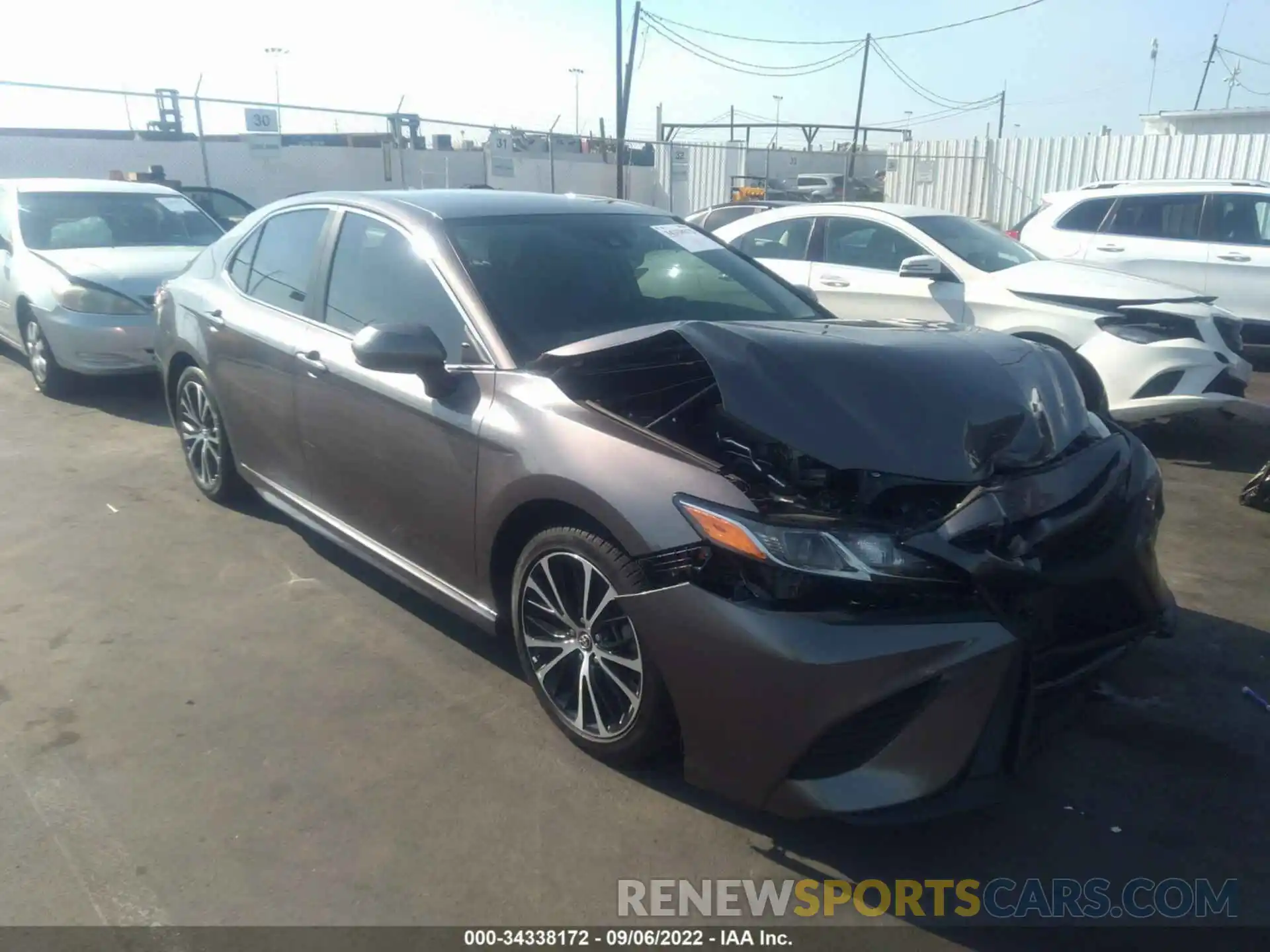 1 Photograph of a damaged car 4T1B11HK9KU805018 TOYOTA CAMRY 2019