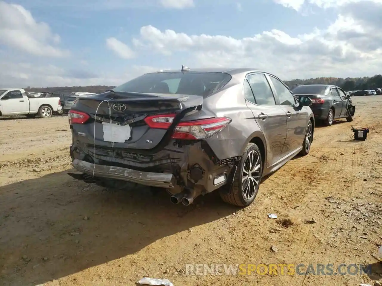 4 Photograph of a damaged car 4T1B11HK9KU805200 TOYOTA CAMRY 2019