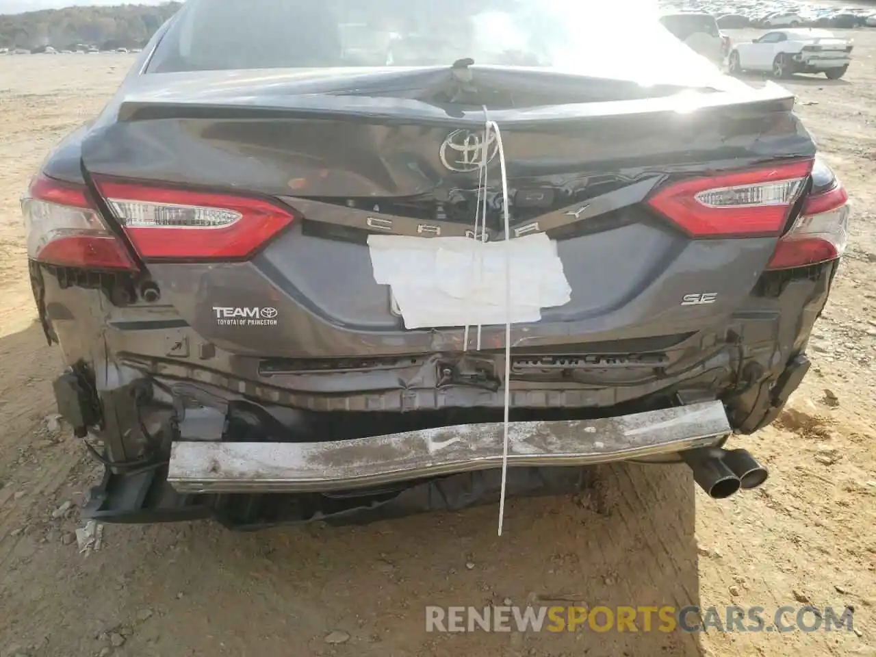 9 Photograph of a damaged car 4T1B11HK9KU805200 TOYOTA CAMRY 2019