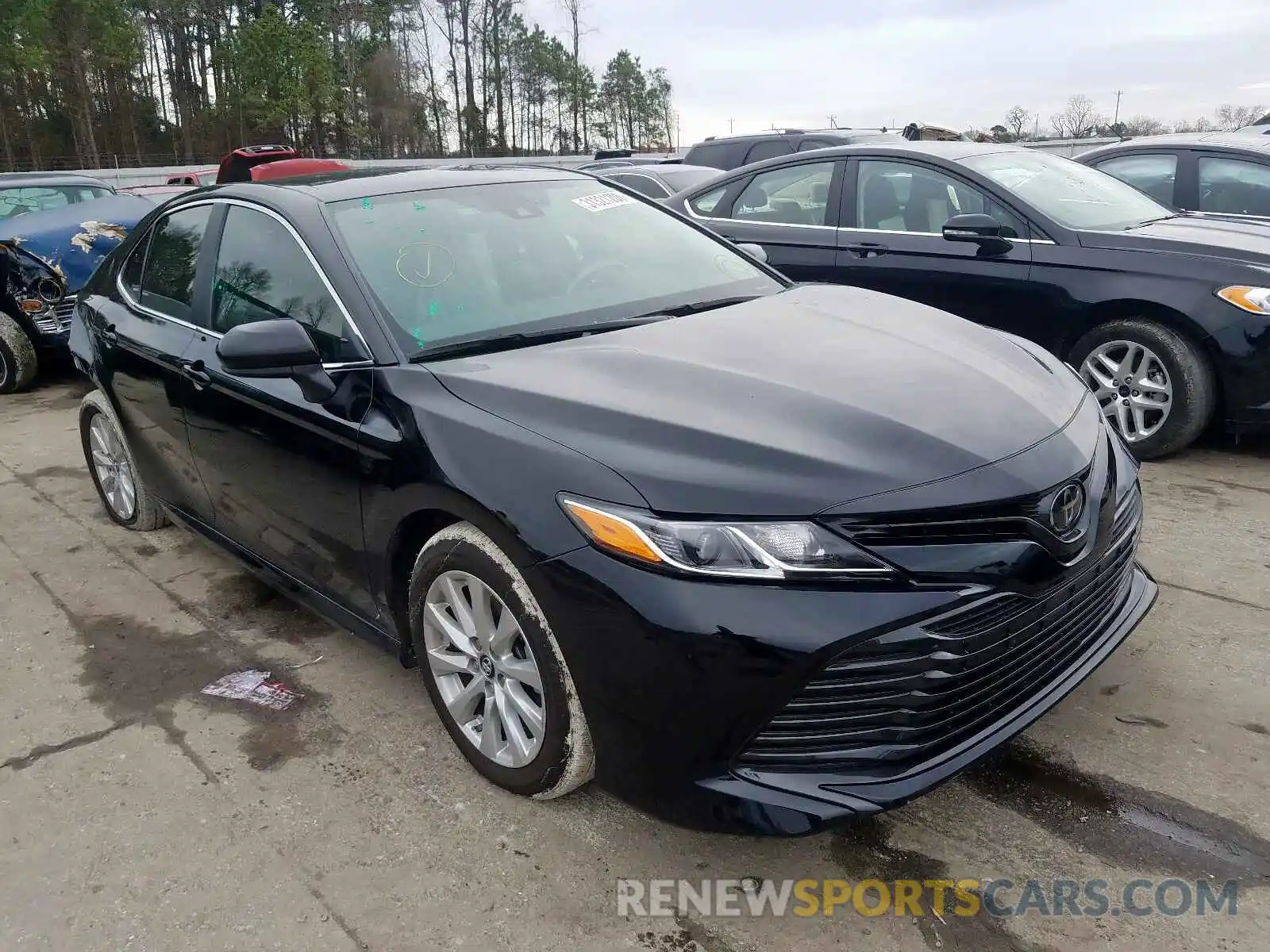 1 Photograph of a damaged car 4T1B11HK9KU805844 TOYOTA CAMRY 2019