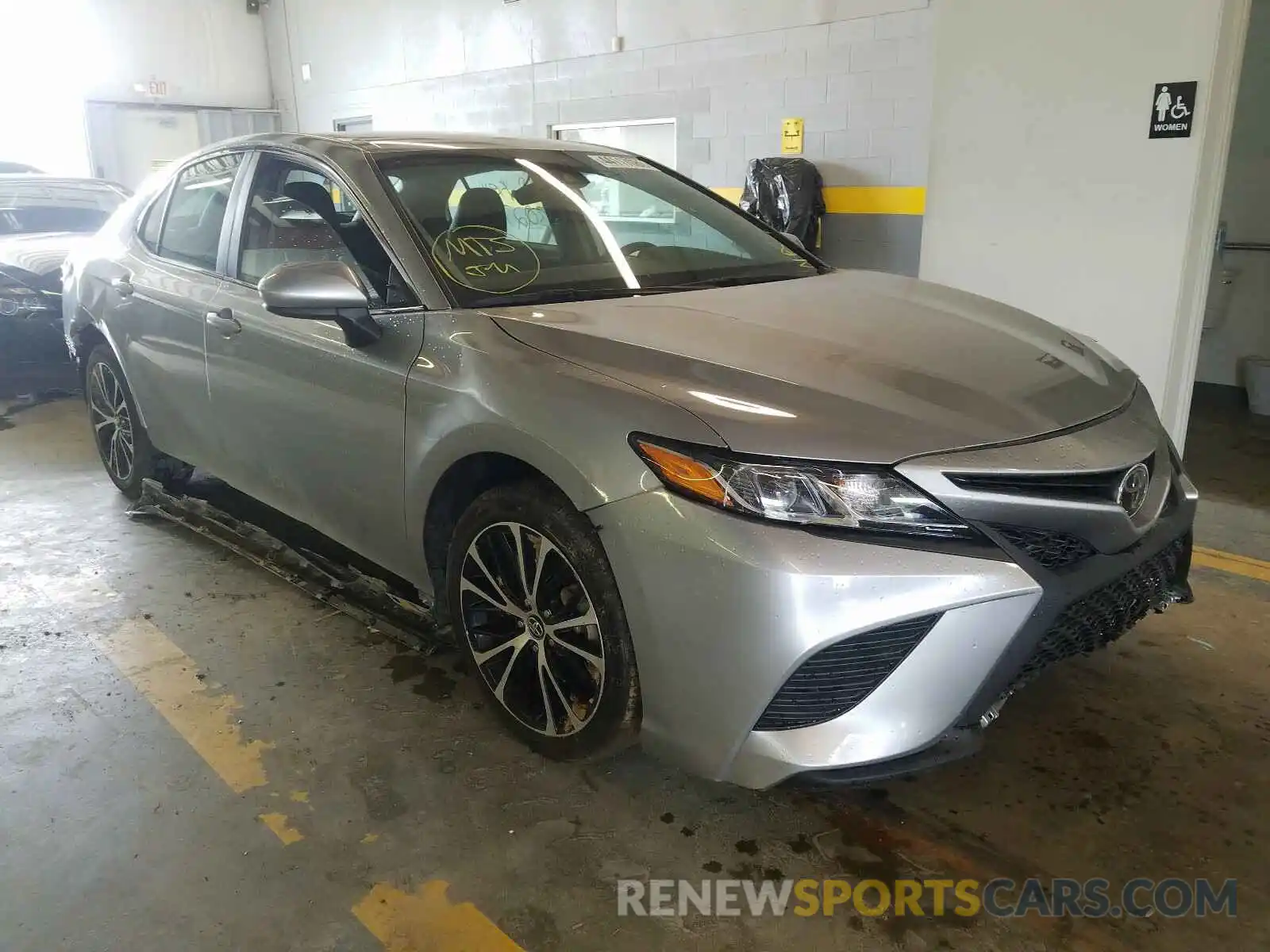 9 Photograph of a damaged car 4T1B11HK9KU811594 TOYOTA CAMRY 2019