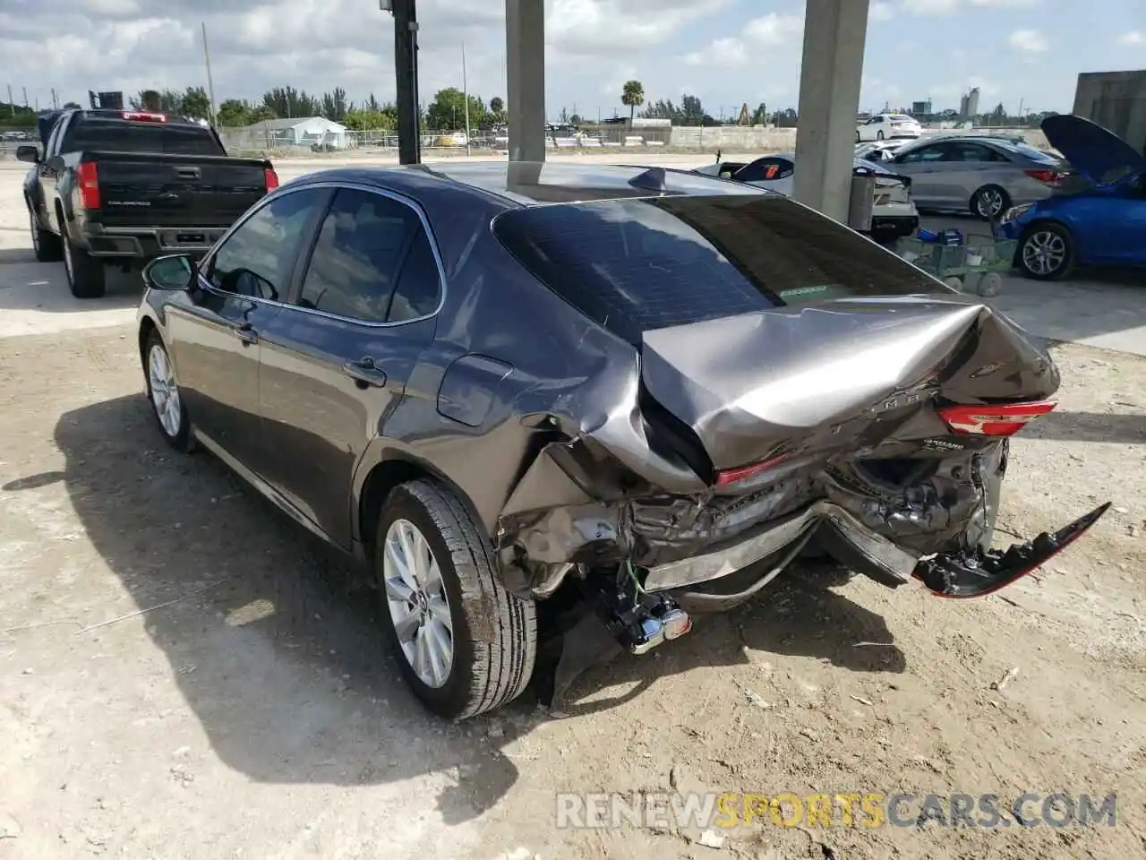 3 Photograph of a damaged car 4T1B11HK9KU812986 TOYOTA CAMRY 2019