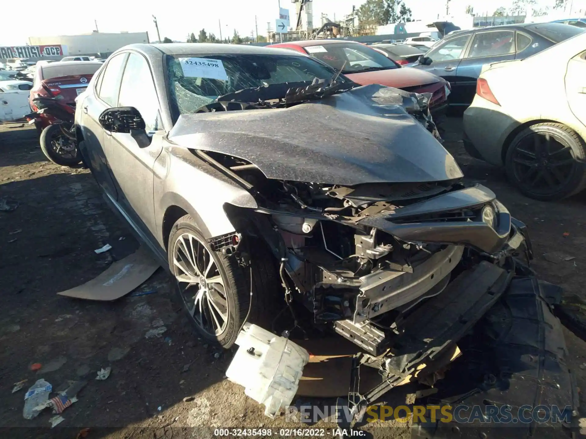 1 Photograph of a damaged car 4T1B11HK9KU817542 TOYOTA CAMRY 2019