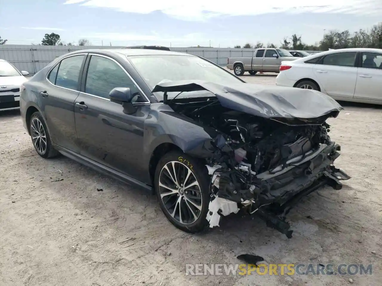 1 Photograph of a damaged car 4T1B11HK9KU821137 TOYOTA CAMRY 2019