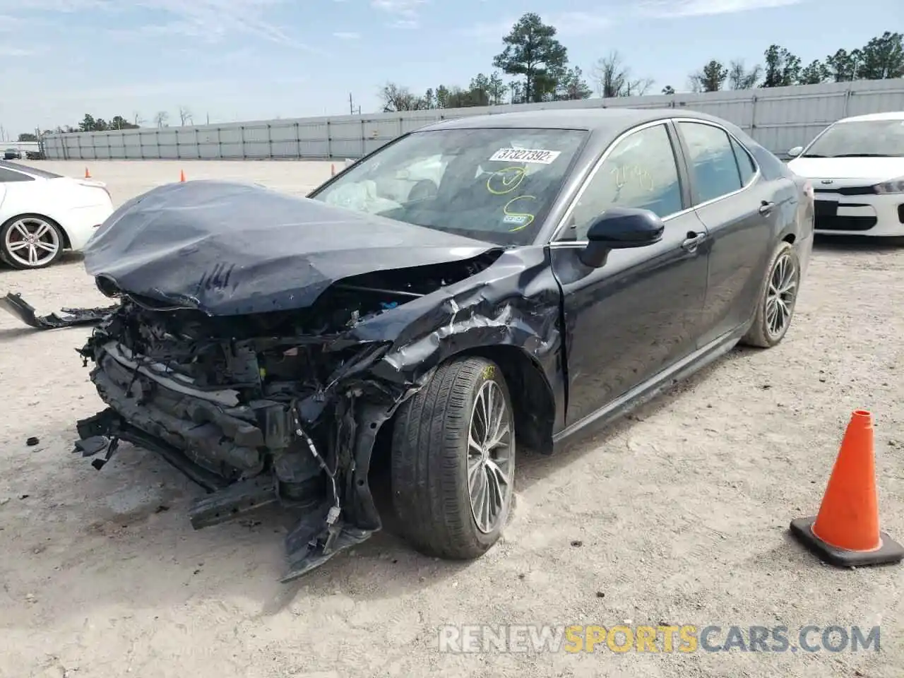 2 Photograph of a damaged car 4T1B11HK9KU821137 TOYOTA CAMRY 2019