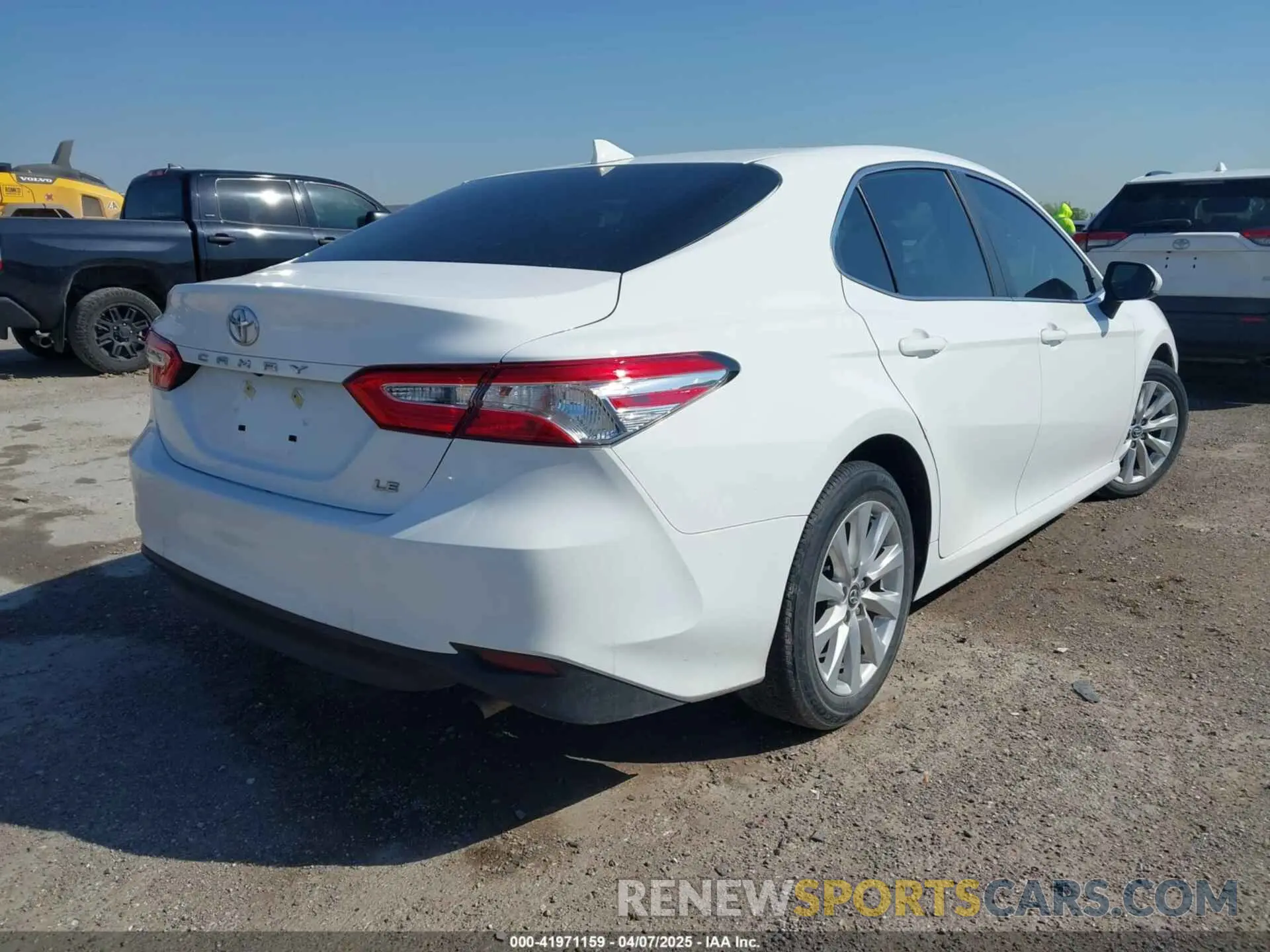 4 Photograph of a damaged car 4T1B11HK9KU825107 TOYOTA CAMRY 2019