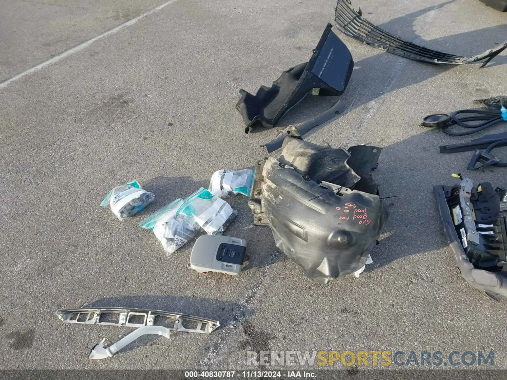 12 Photograph of a damaged car 4T1B11HK9KU826984 TOYOTA CAMRY 2019