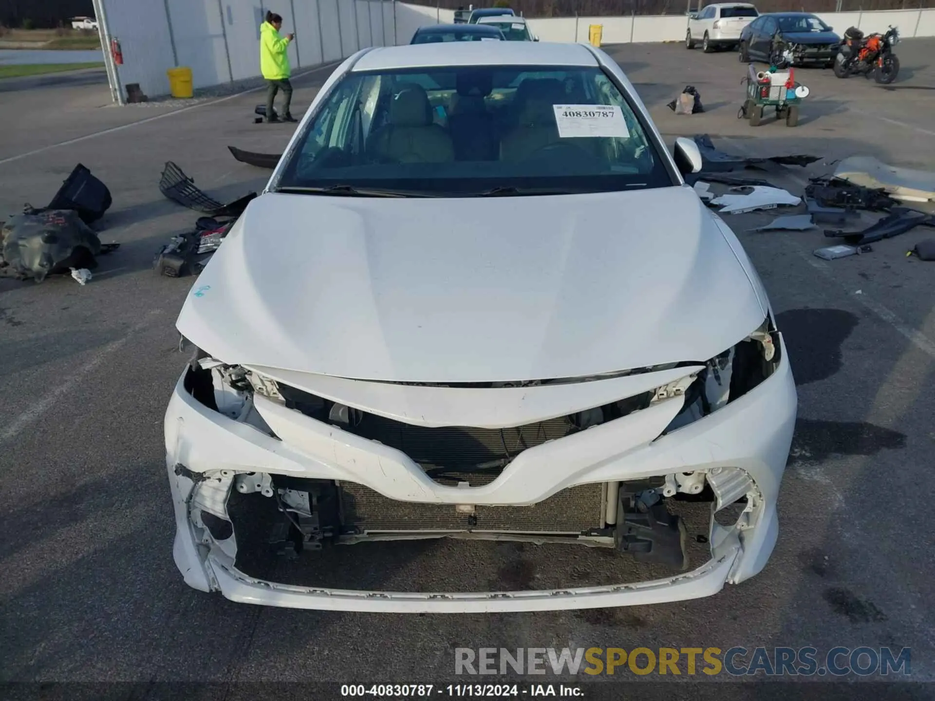 13 Photograph of a damaged car 4T1B11HK9KU826984 TOYOTA CAMRY 2019