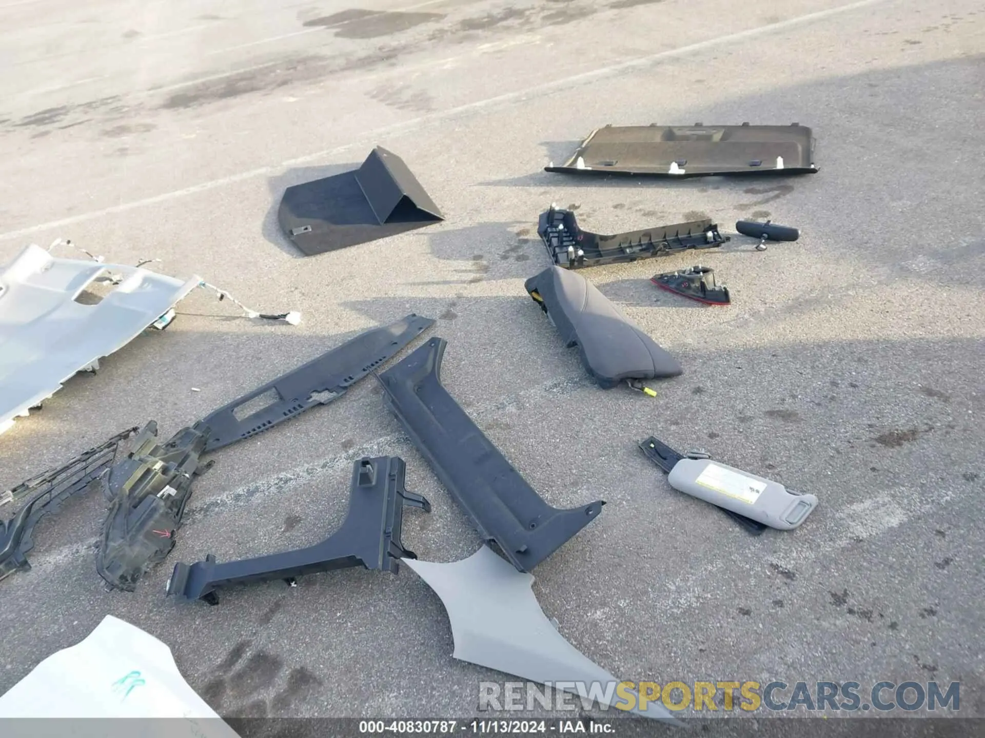 20 Photograph of a damaged car 4T1B11HK9KU826984 TOYOTA CAMRY 2019