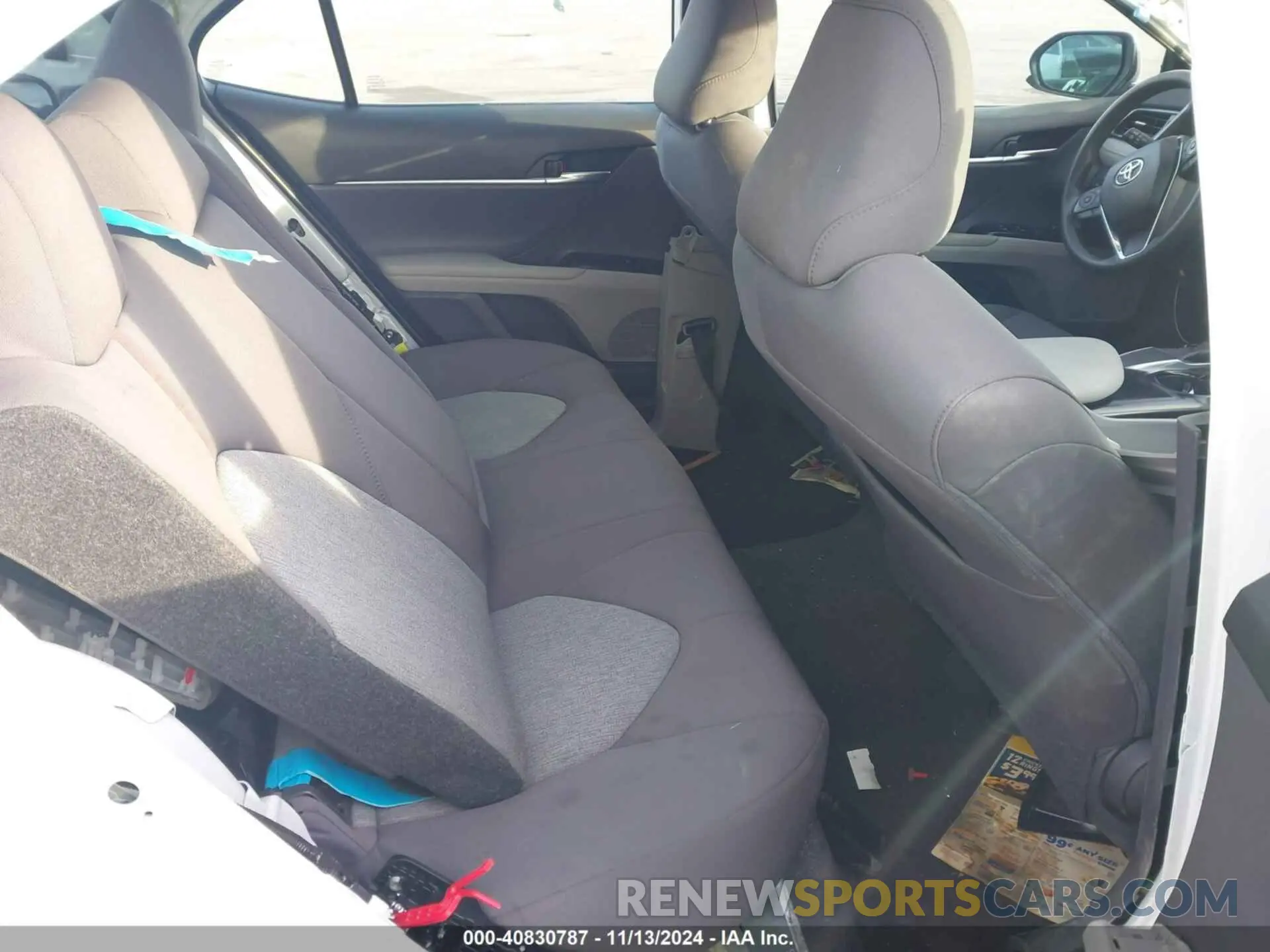 5 Photograph of a damaged car 4T1B11HK9KU826984 TOYOTA CAMRY 2019
