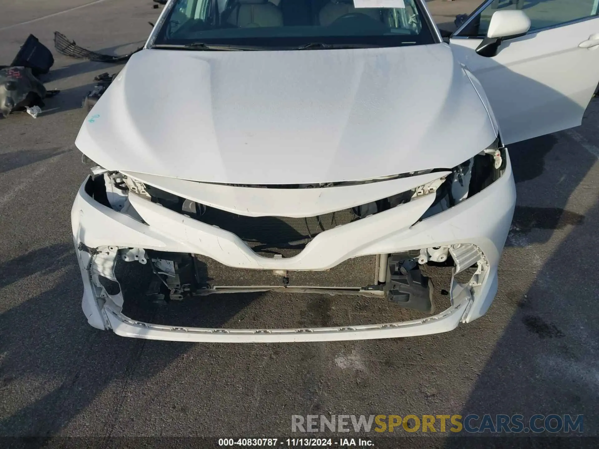 6 Photograph of a damaged car 4T1B11HK9KU826984 TOYOTA CAMRY 2019