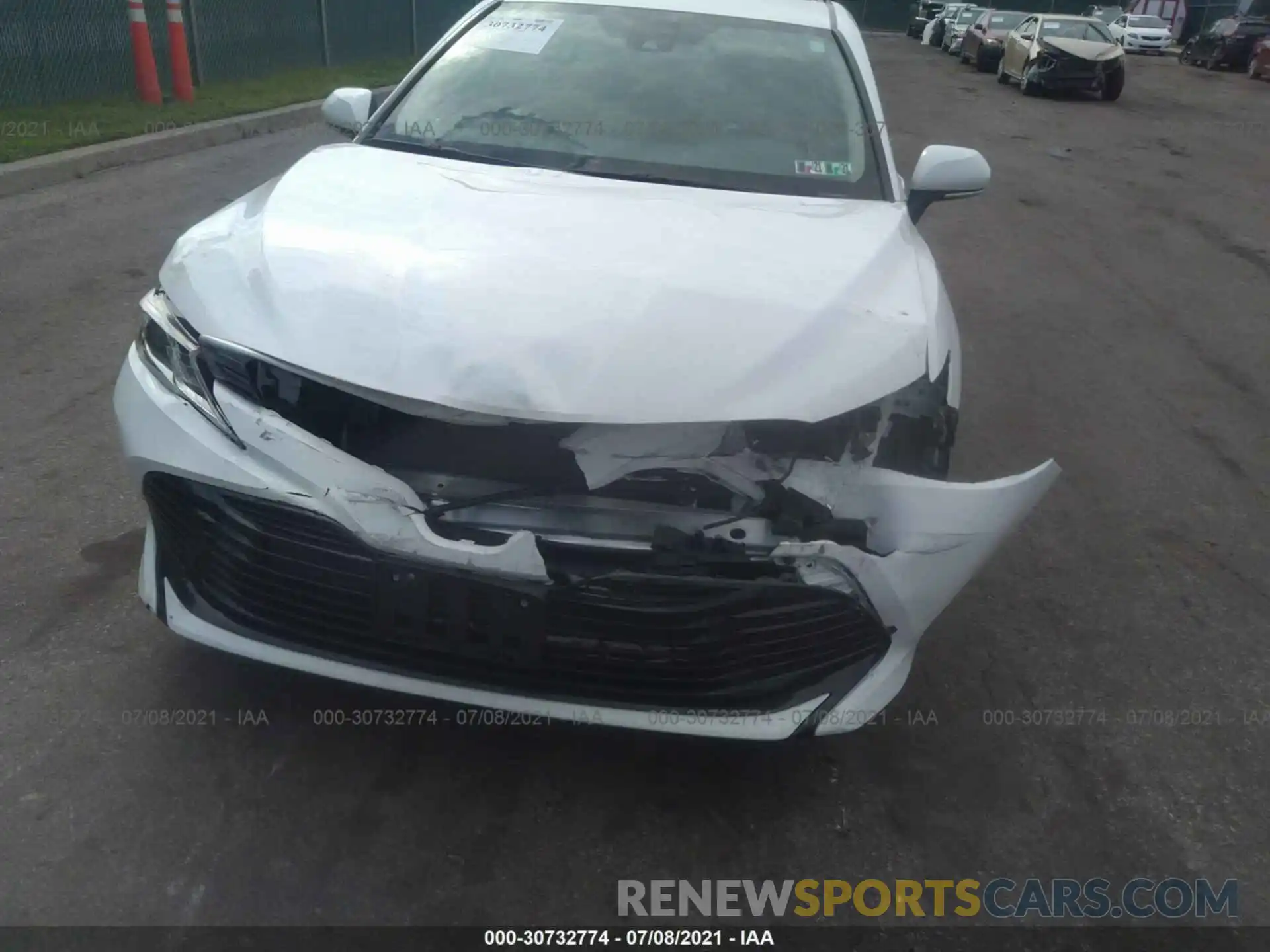 6 Photograph of a damaged car 4T1B11HK9KU828024 TOYOTA CAMRY 2019