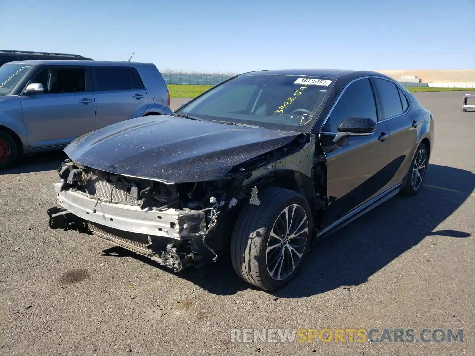 2 Photograph of a damaged car 4T1B11HK9KU834423 TOYOTA CAMRY 2019