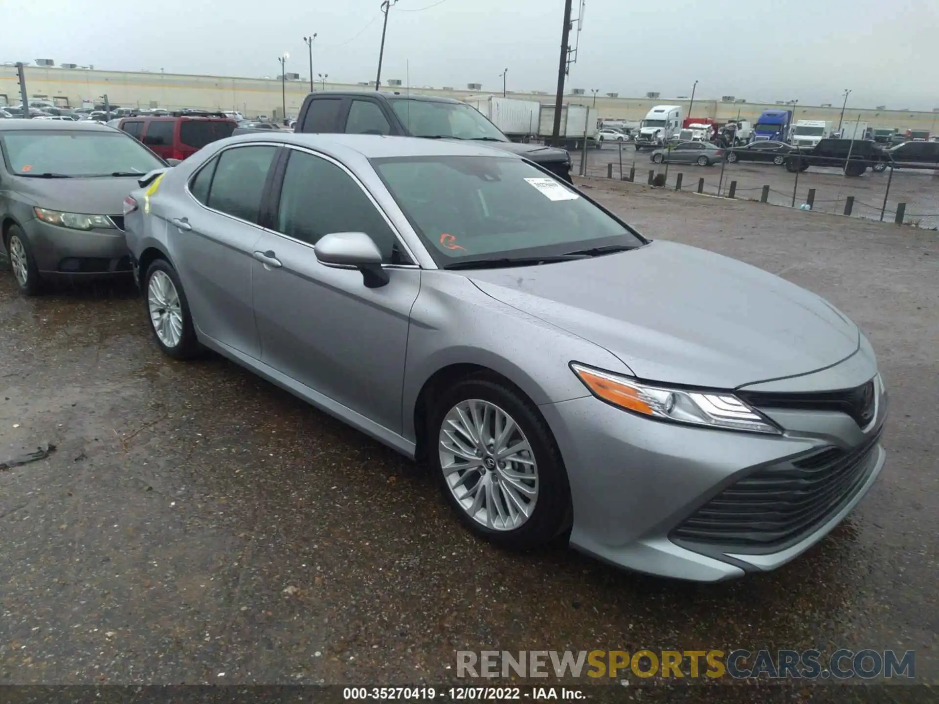 1 Photograph of a damaged car 4T1B11HK9KU836849 TOYOTA CAMRY 2019