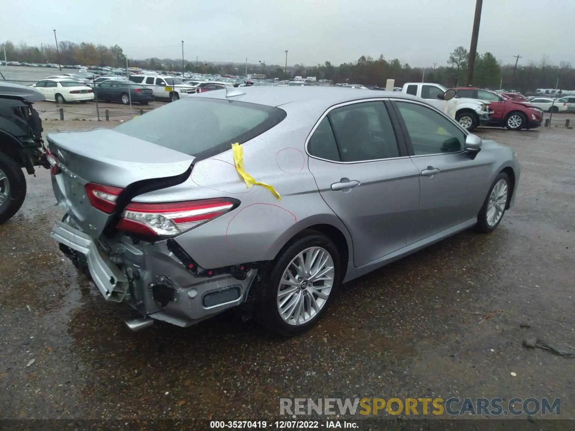 4 Photograph of a damaged car 4T1B11HK9KU836849 TOYOTA CAMRY 2019