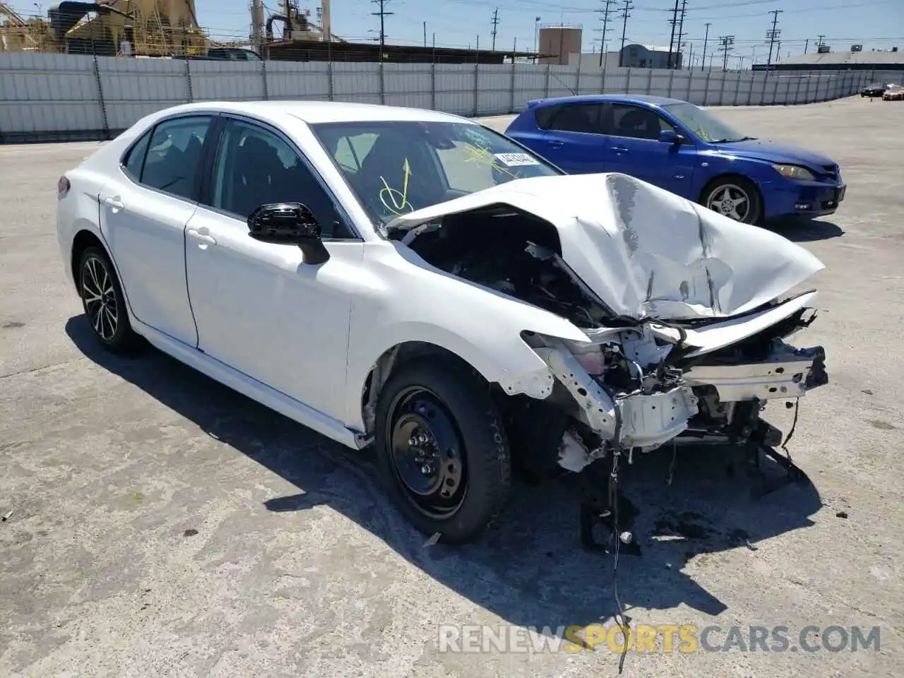 1 Photograph of a damaged car 4T1B11HK9KU838391 TOYOTA CAMRY 2019