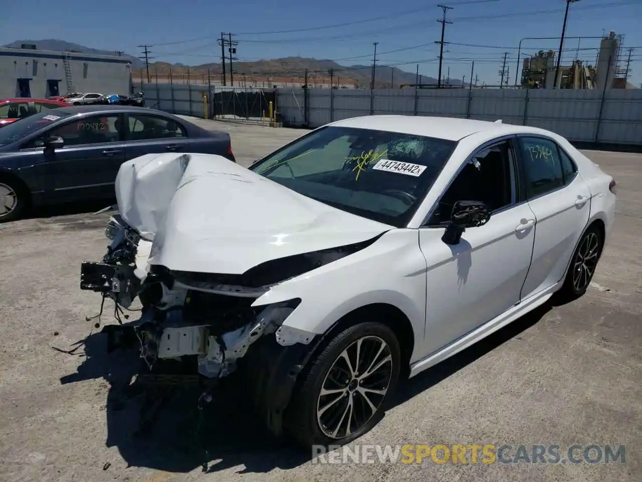 2 Photograph of a damaged car 4T1B11HK9KU838391 TOYOTA CAMRY 2019