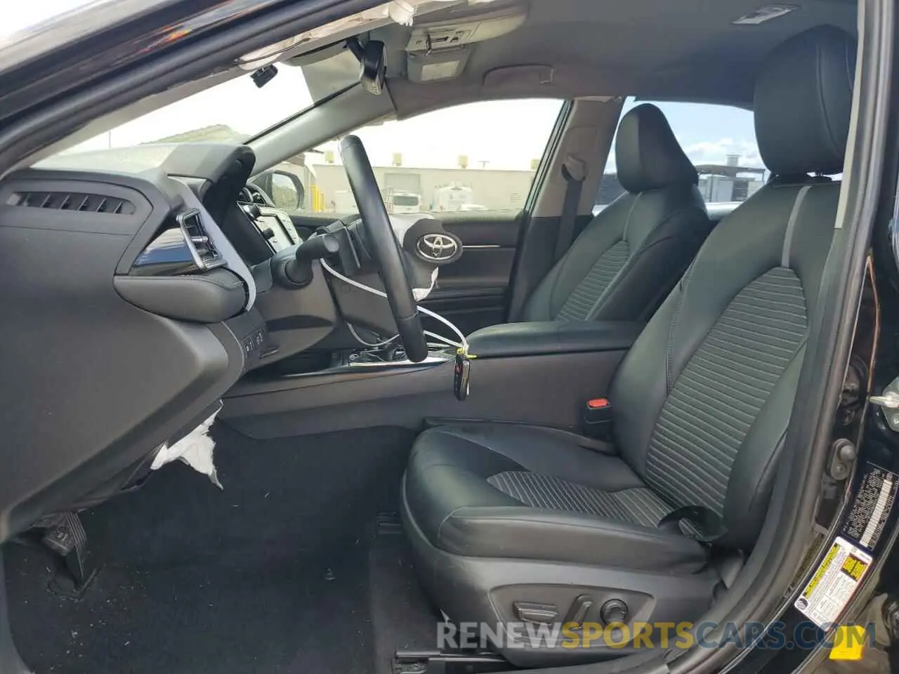 7 Photograph of a damaged car 4T1B11HK9KU840139 TOYOTA CAMRY 2019