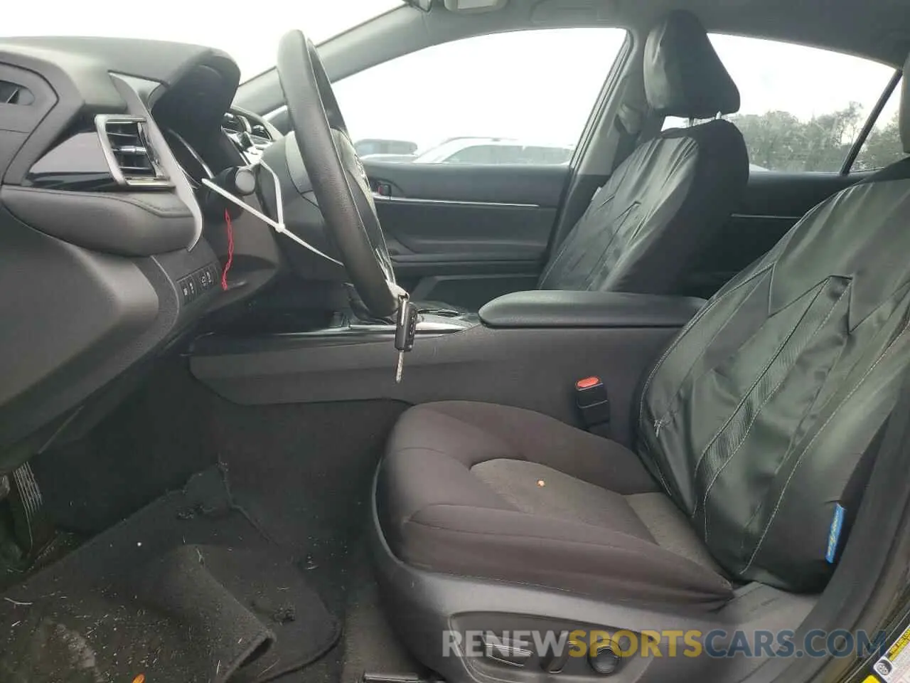 7 Photograph of a damaged car 4T1B11HK9KU845325 TOYOTA CAMRY 2019