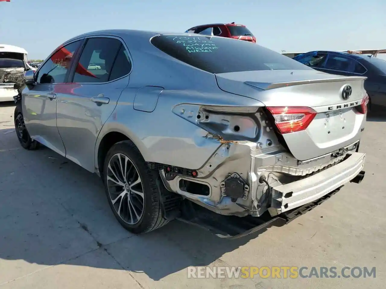 3 Photograph of a damaged car 4T1B11HK9KU846801 TOYOTA CAMRY 2019