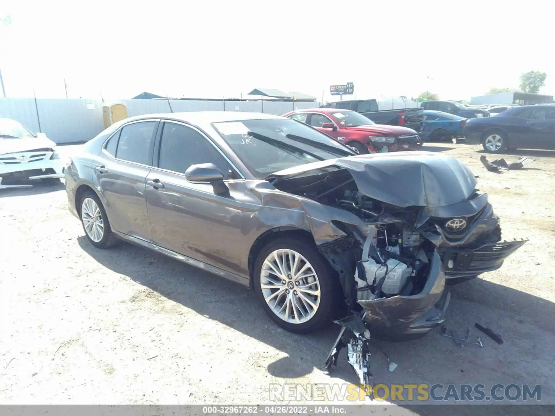 1 Photograph of a damaged car 4T1B11HK9KU846944 TOYOTA CAMRY 2019