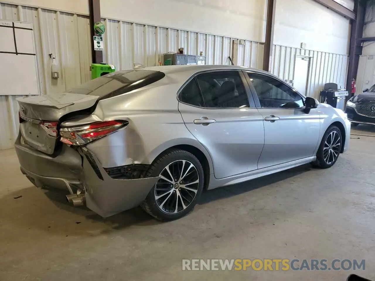 3 Photograph of a damaged car 4T1B11HK9KU847365 TOYOTA CAMRY 2019