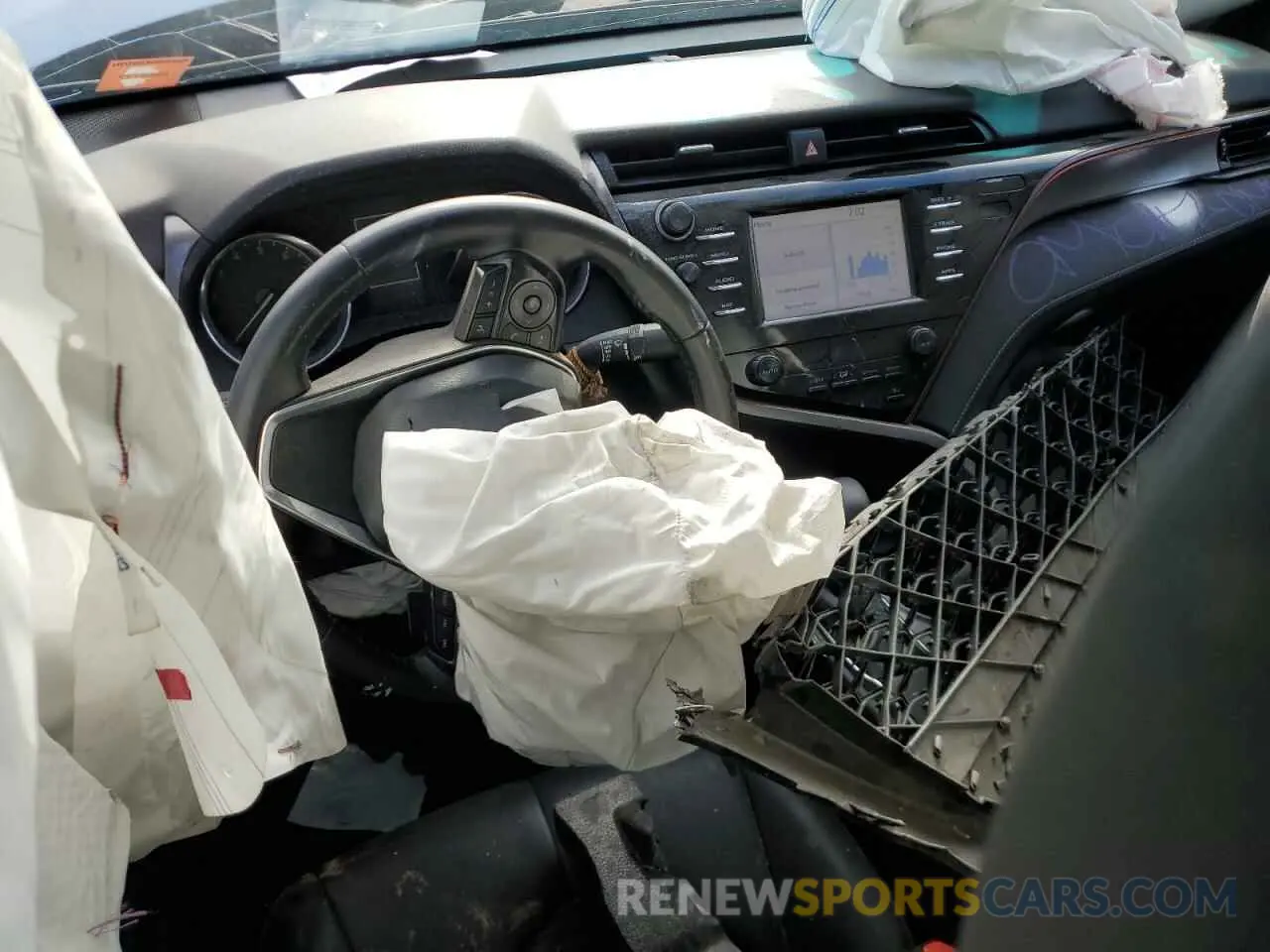 8 Photograph of a damaged car 4T1B11HK9KU848192 TOYOTA CAMRY 2019