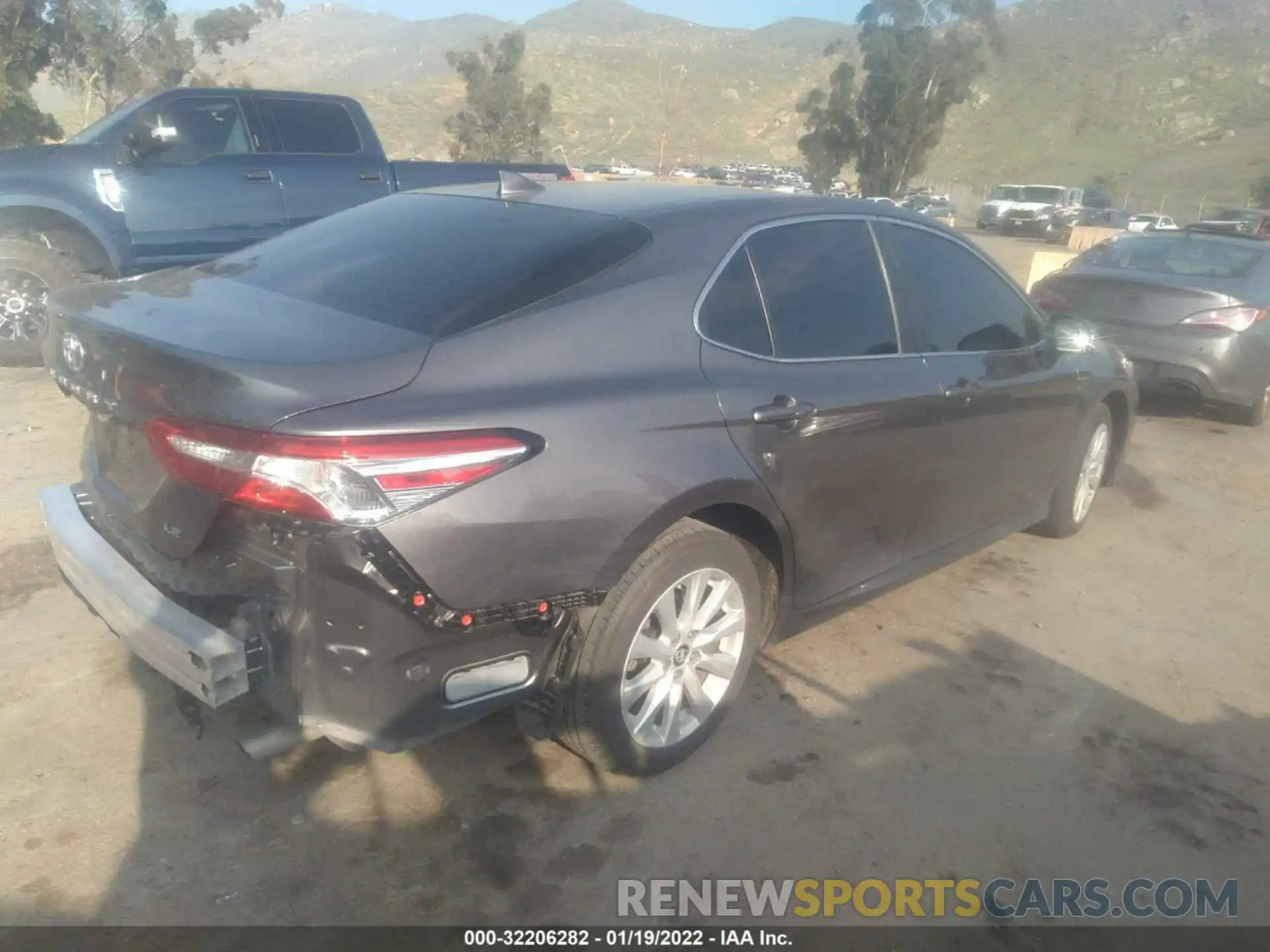 4 Photograph of a damaged car 4T1B11HK9KU849746 TOYOTA CAMRY 2019