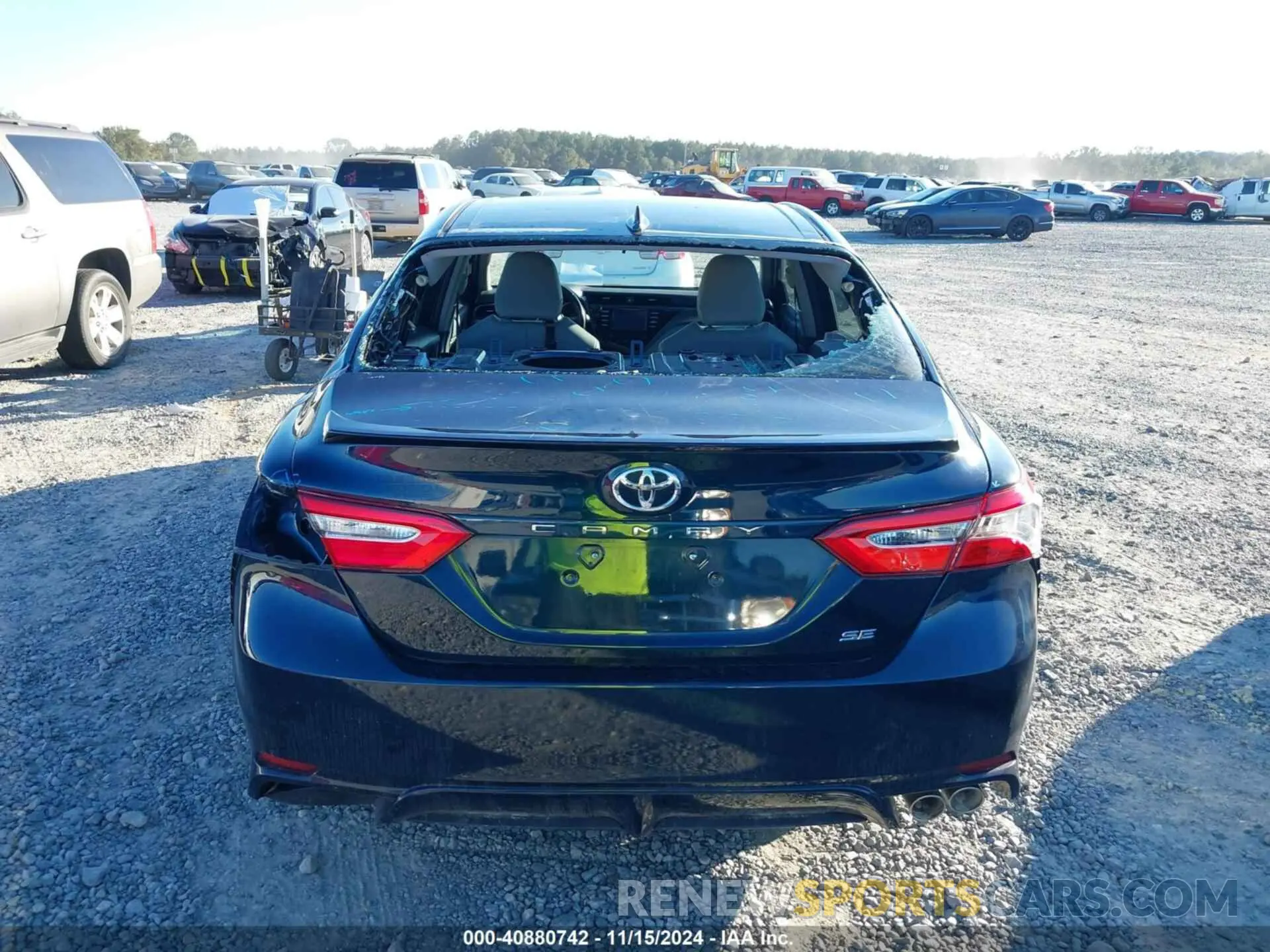 17 Photograph of a damaged car 4T1B11HK9KU850380 TOYOTA CAMRY 2019