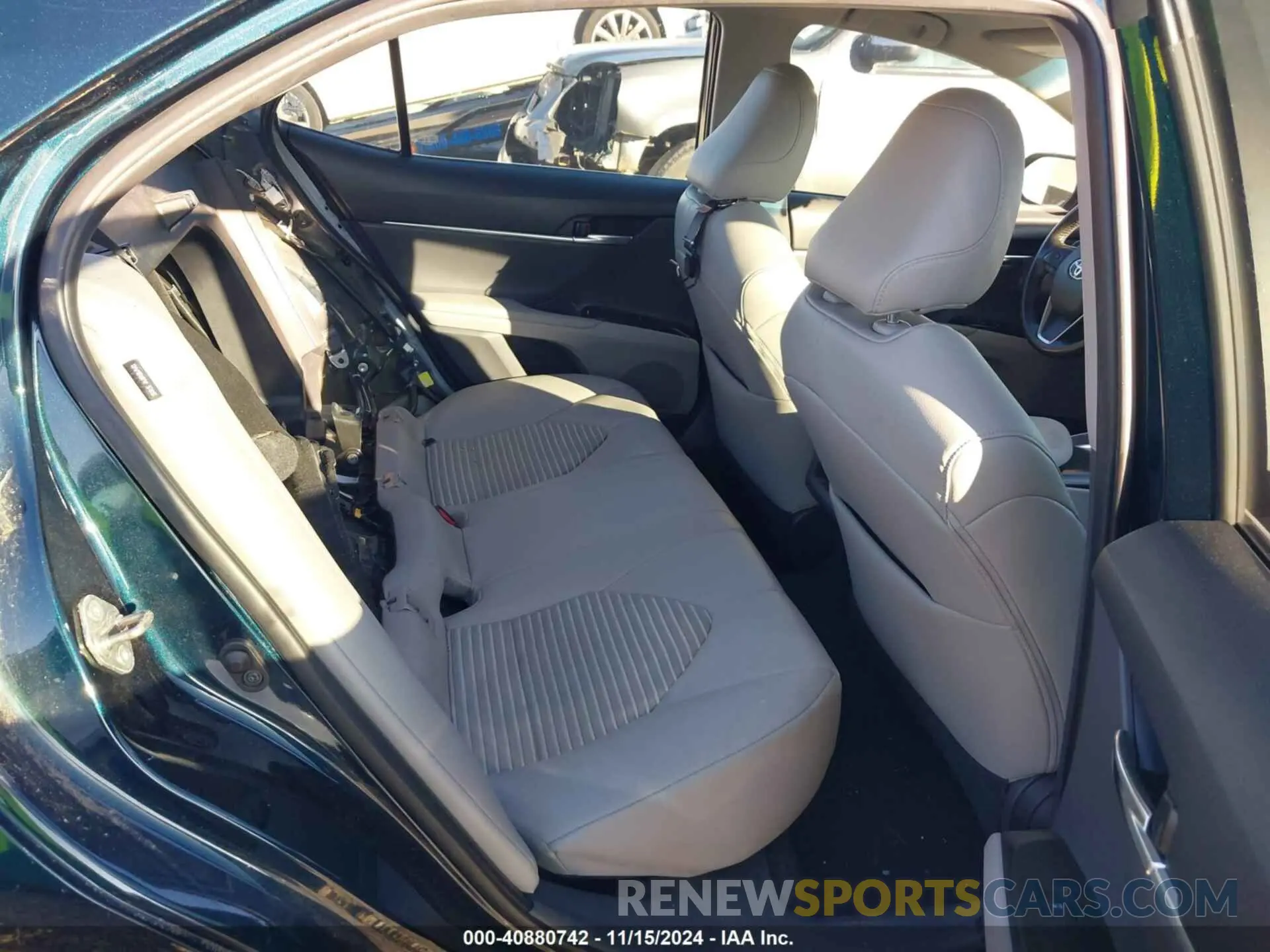 8 Photograph of a damaged car 4T1B11HK9KU850380 TOYOTA CAMRY 2019