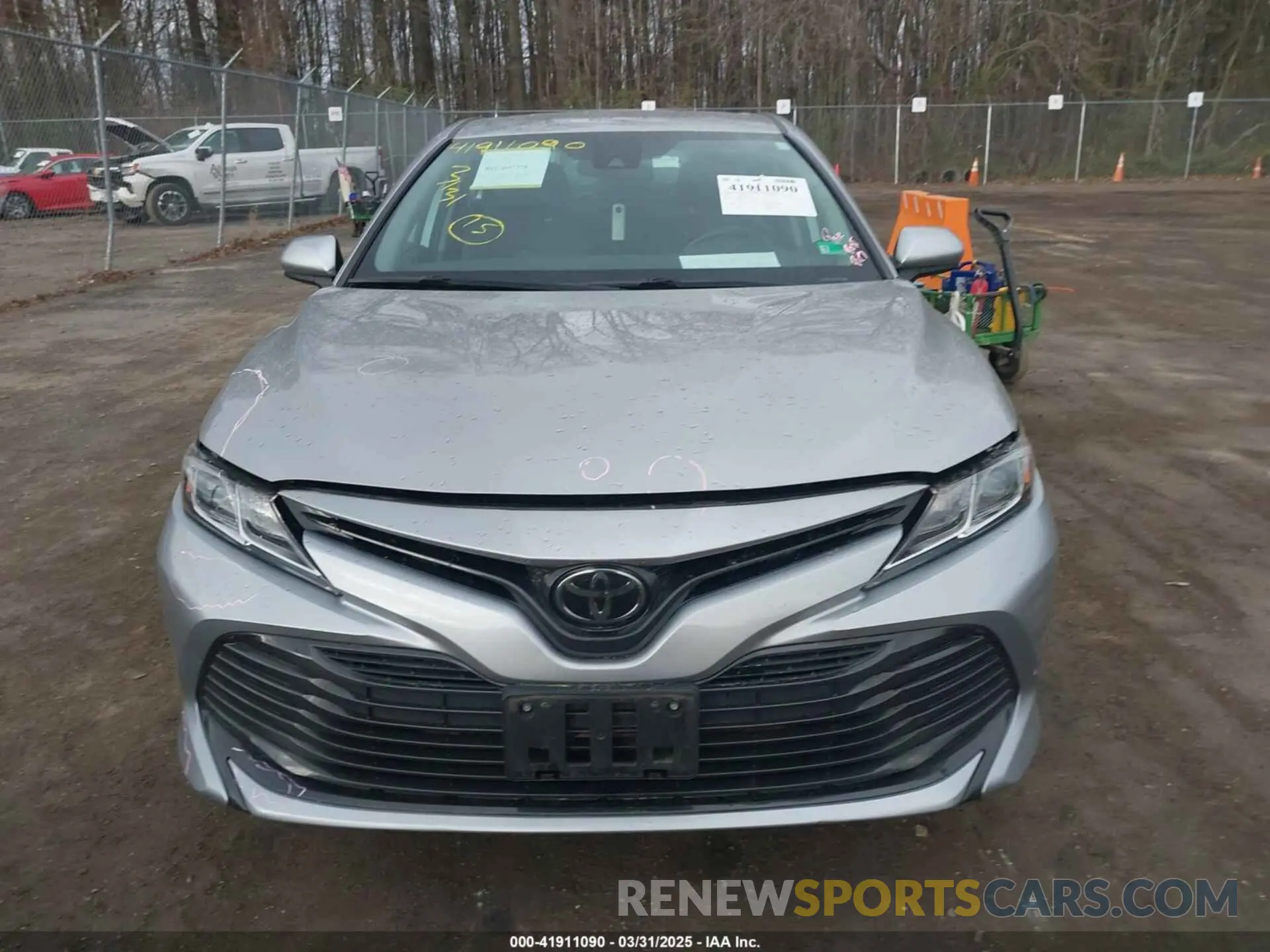 12 Photograph of a damaged car 4T1B11HK9KU851075 TOYOTA CAMRY 2019