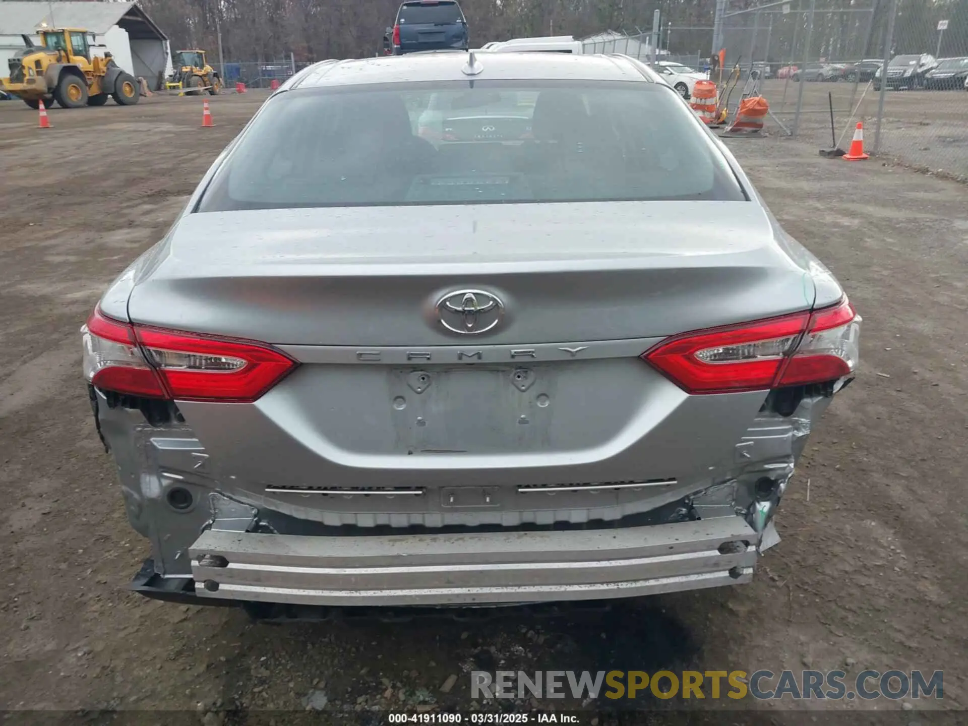 16 Photograph of a damaged car 4T1B11HK9KU851075 TOYOTA CAMRY 2019