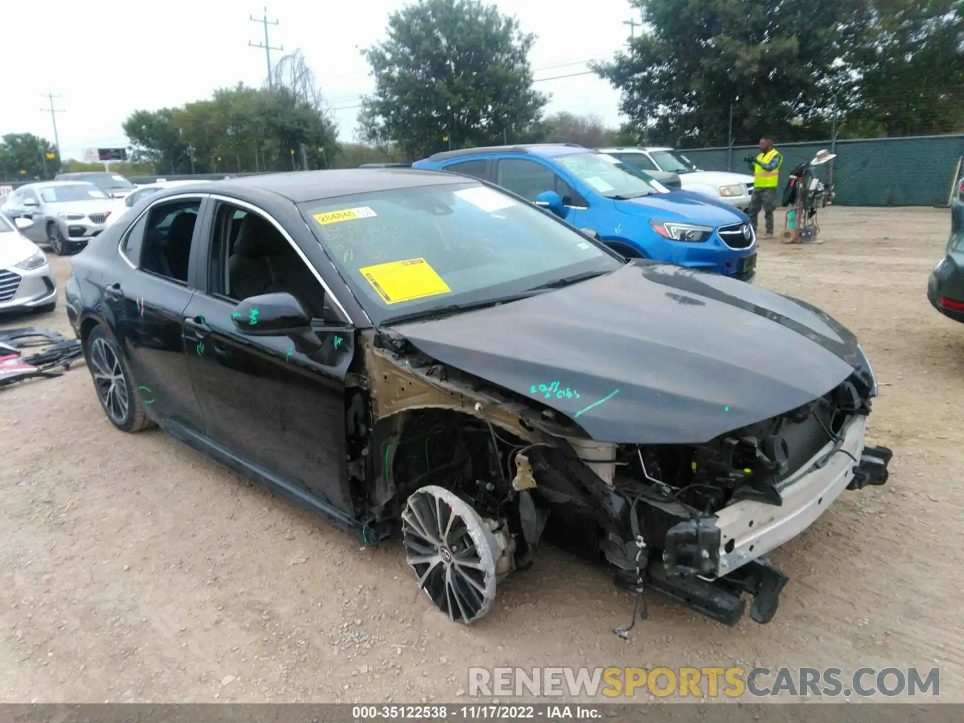 1 Photograph of a damaged car 4T1B11HK9KU852646 TOYOTA CAMRY 2019