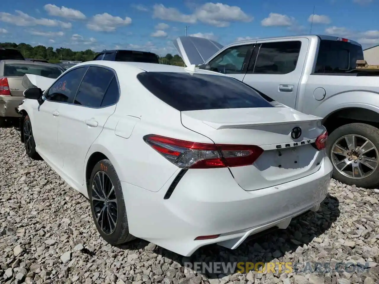 3 Photograph of a damaged car 4T1B11HK9KU853621 TOYOTA CAMRY 2019