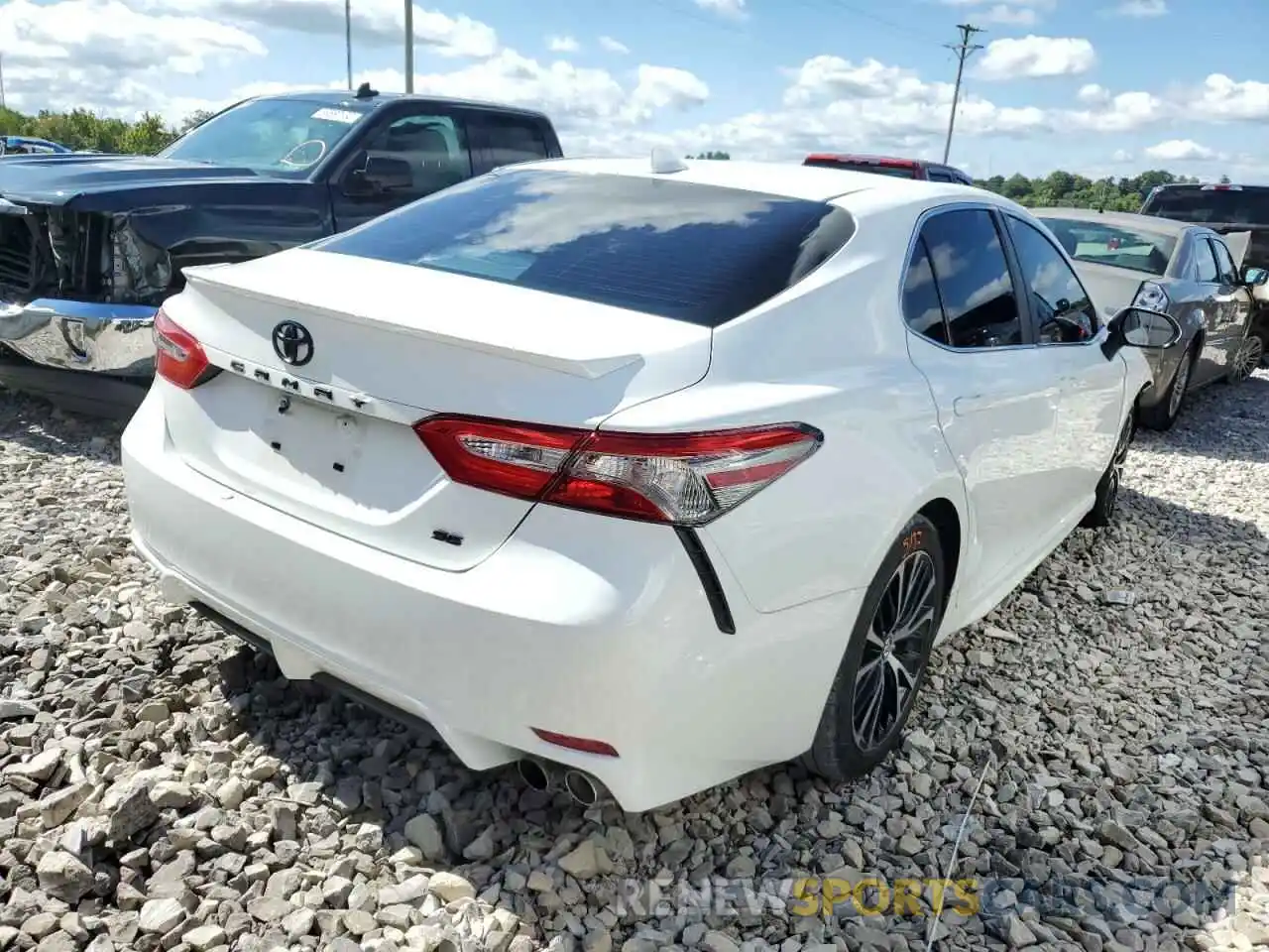 4 Photograph of a damaged car 4T1B11HK9KU853621 TOYOTA CAMRY 2019