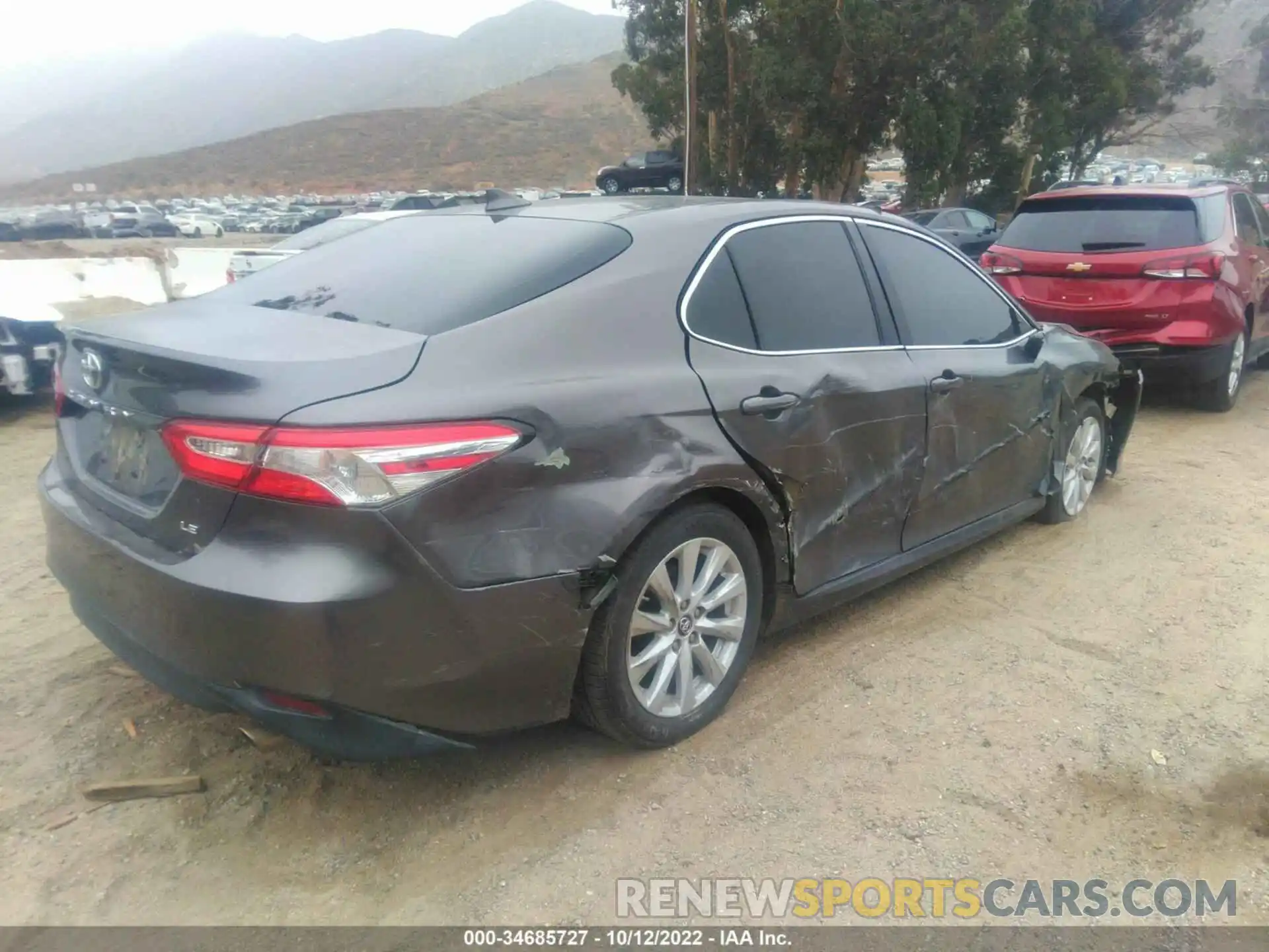 4 Photograph of a damaged car 4T1B11HK9KU854400 TOYOTA CAMRY 2019