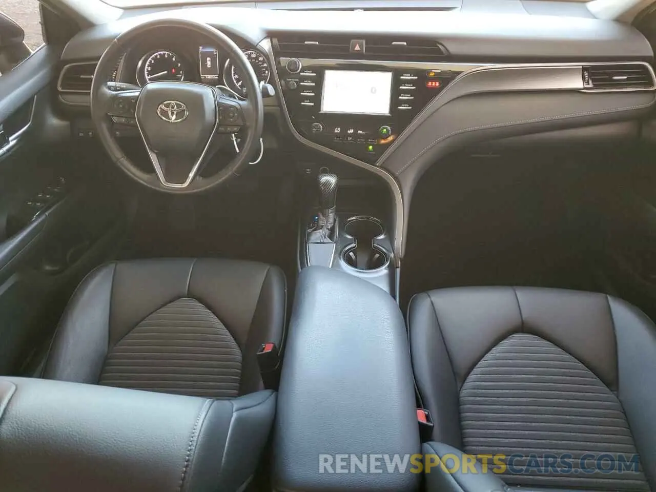 8 Photograph of a damaged car 4T1B11HK9KU855983 TOYOTA CAMRY 2019