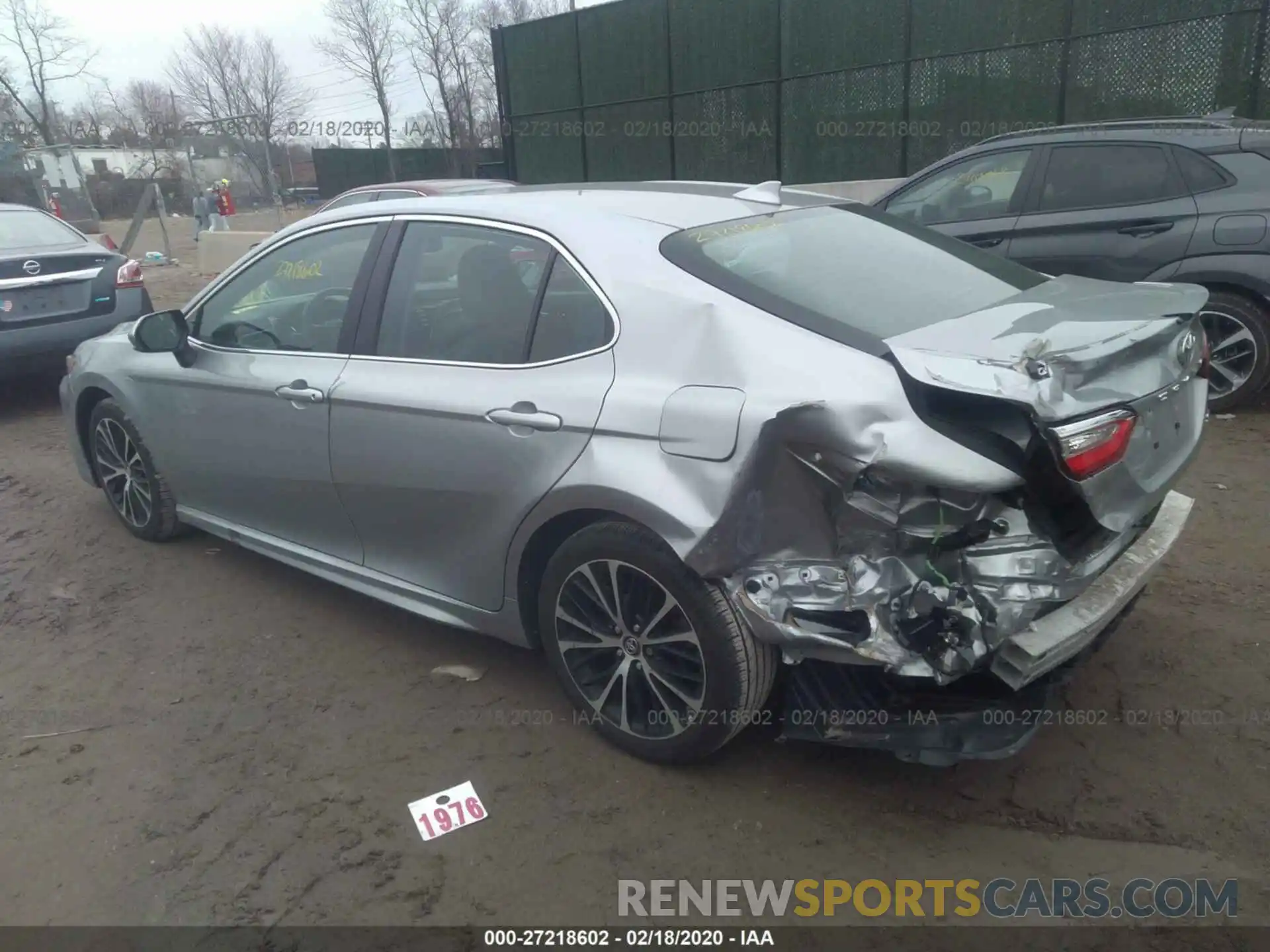 3 Photograph of a damaged car 4T1B11HKXKU160377 TOYOTA CAMRY 2019