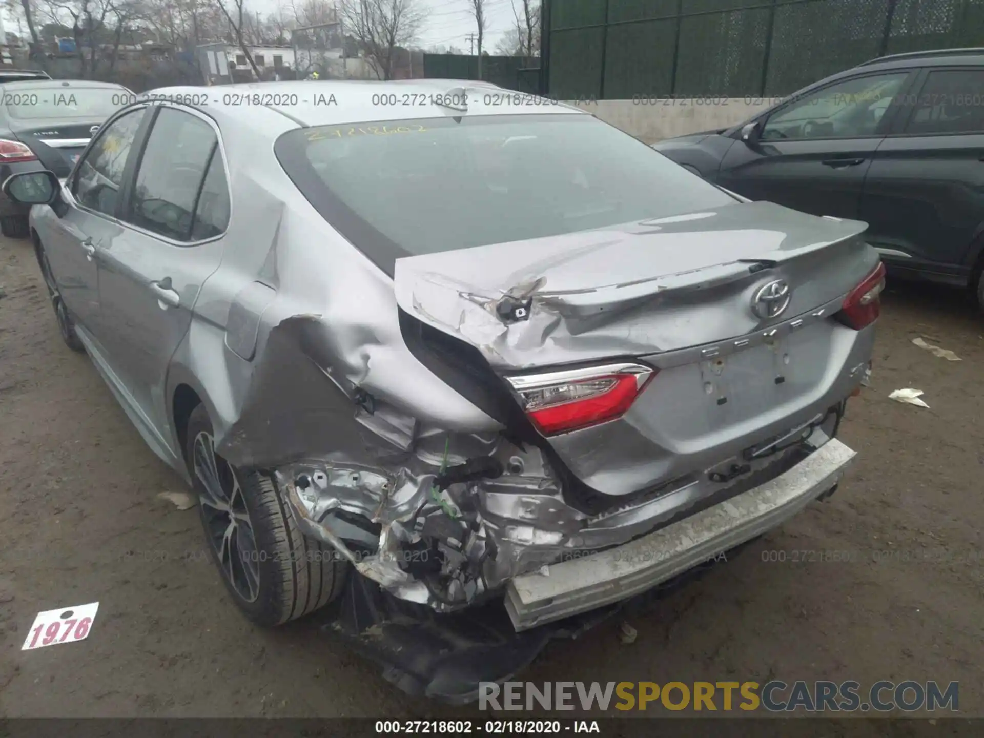 6 Photograph of a damaged car 4T1B11HKXKU160377 TOYOTA CAMRY 2019